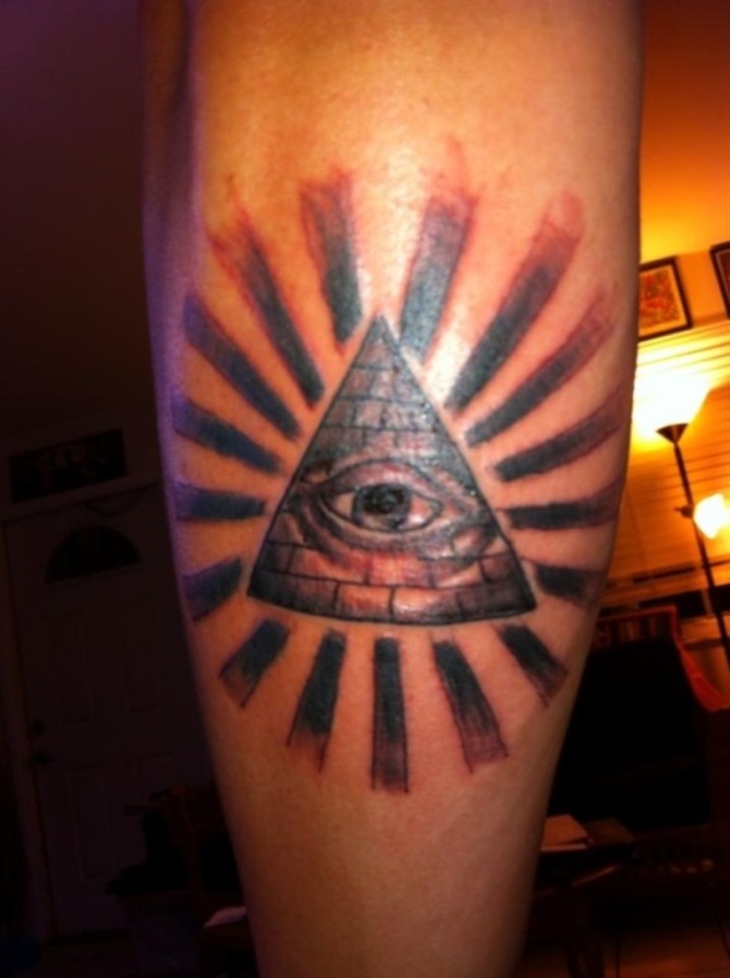 20+ Pyramid Tattoos | Tattoofanblog