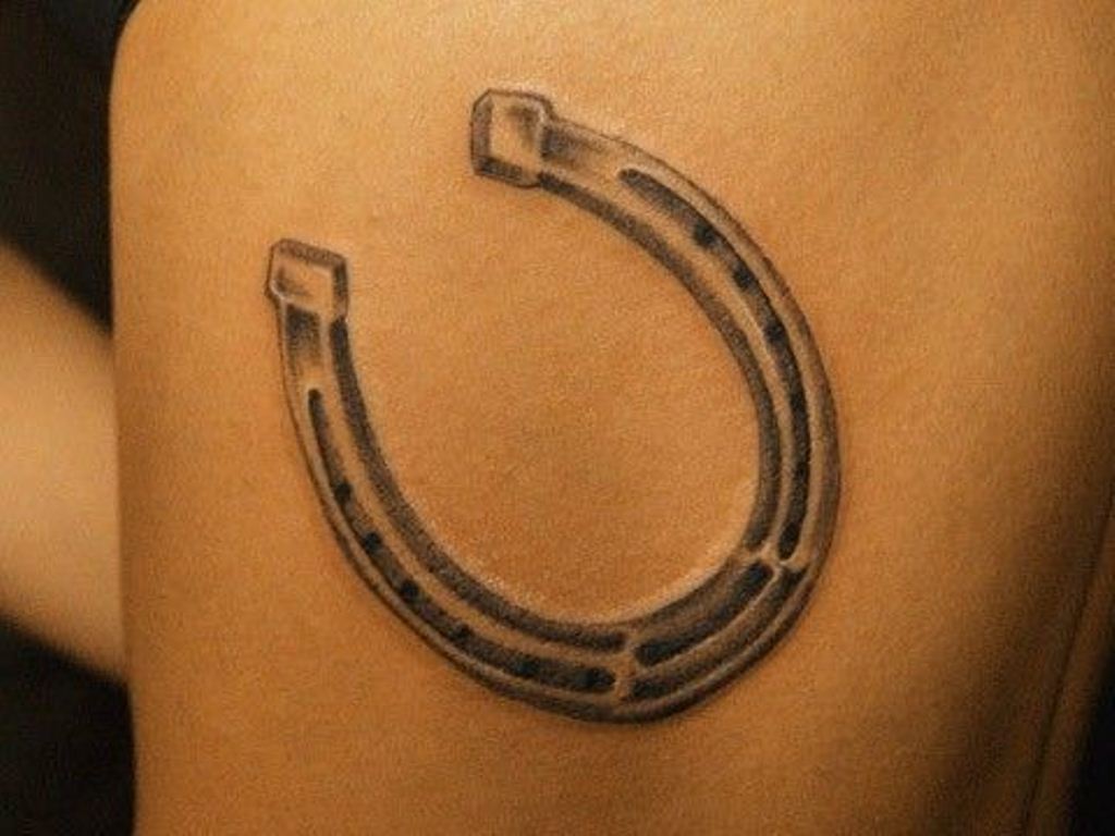 40 Horseshoe Tattoos | Tattoofanblog